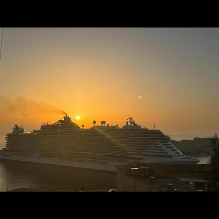 Collection - Grand Harbour 9a Apartamento