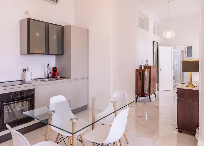 Collection - Grand Harbour 9a