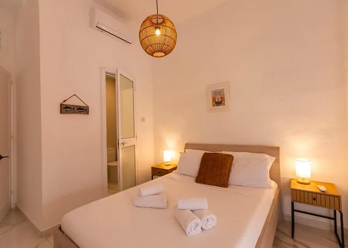 Collection - Grand Harbour 9a