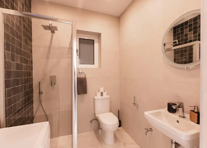 Collection - Grand Harbour 9a Apartment Valletta