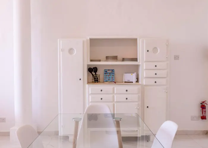 Collection - Grand Harbour 9a Apartment *